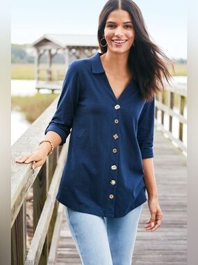 Surroundings Danielle button-up tunic features unique decorative buttons sz S
